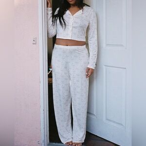 Djerf Avenue Holiday Bow Pajama Set